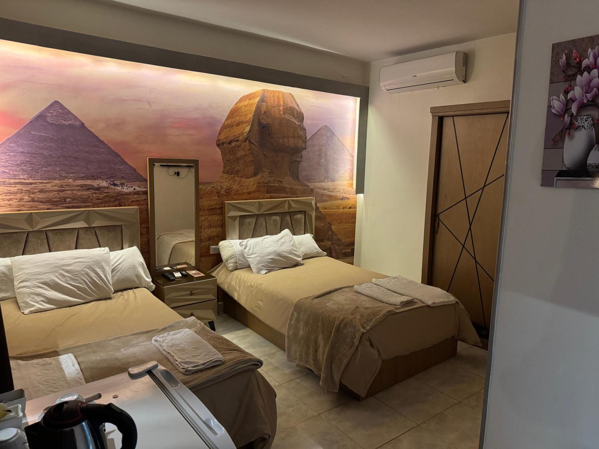 Nefertiti Pyramids View Hotel Kairo Eksteriør billede