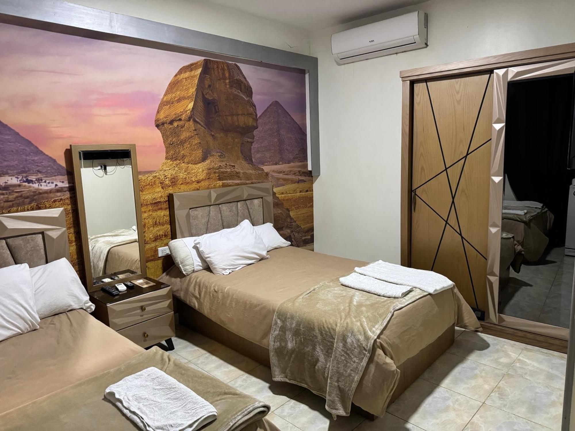 Nefertiti Pyramids View Hotel Kairo Eksteriør billede